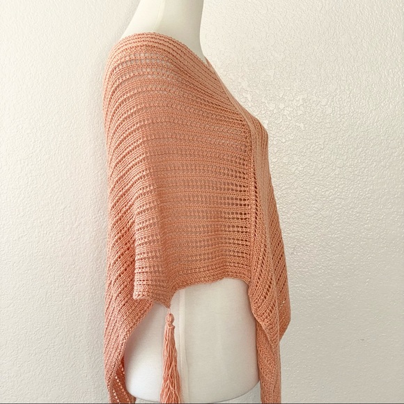 Peach Knitted Cape/Poncho - Picture 3 of 3